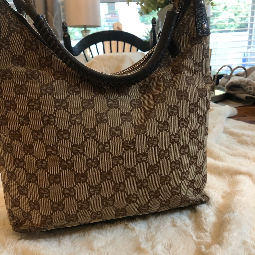 *Gucci Monogram GG Canvas Shoulder Bag*